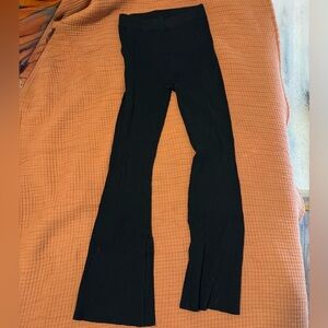 Le Ore Black Ribbed Flare Pants